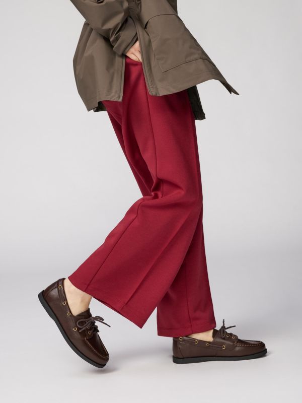 デッキシューズ