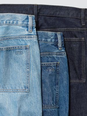 ストレートジーンズ